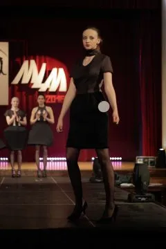 Modna-linia-mladych-15.4-21