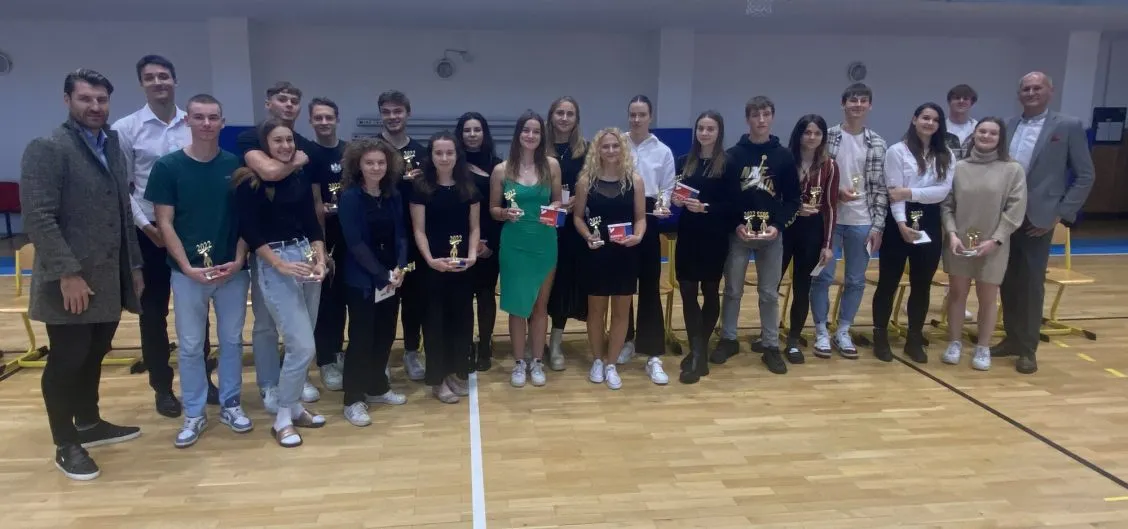 Sportovní gymnázium Pardubice ocenilo nejlepší žáky a&nbsp;sportovce loňského šk. roku.