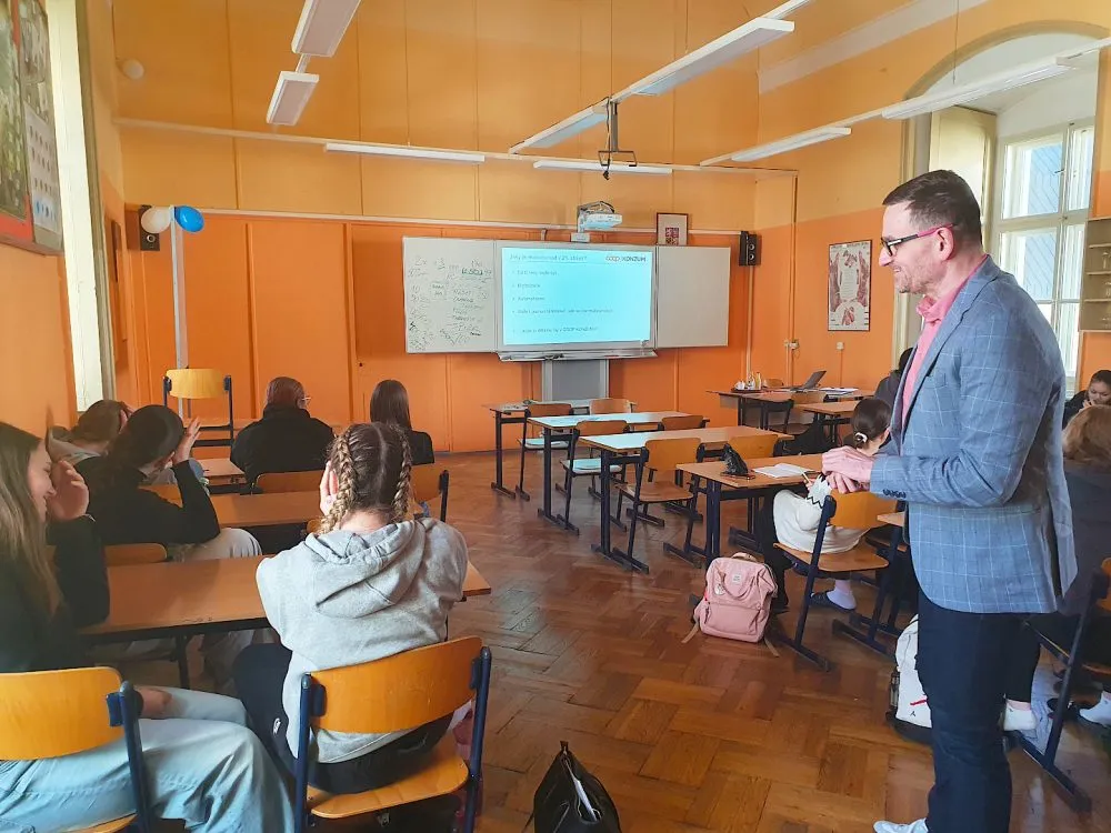 Beseda s&nbsp;obchodním ředitelem družstva COOP Konzum pro studenty SŠGT Žamberk
