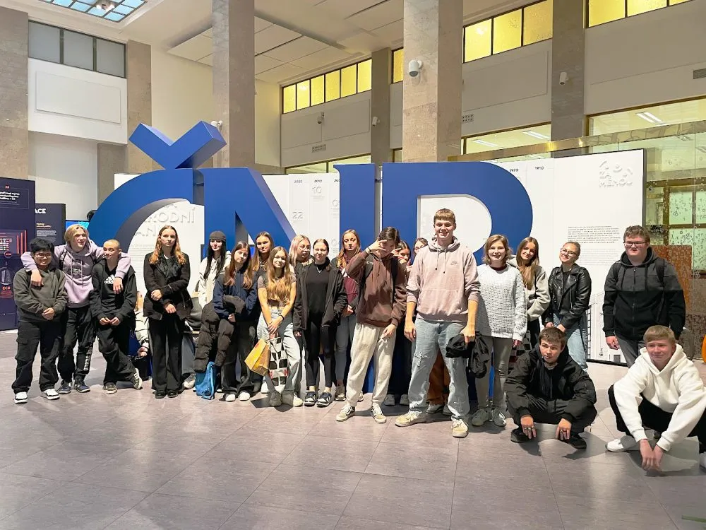 Studenti SŠGT Žamberk se vydali do ČNB „Za měnou“