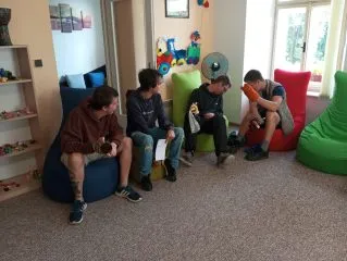 thumbnail_1695038735462