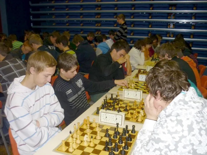 Krajský přebor středních škol čtyřčlenných družstev v&nbsp;šachu