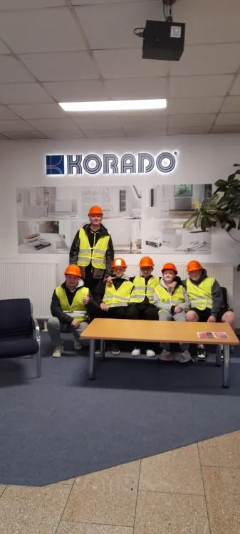 Exkurze žambereckých instalatérů do firmy KORADO