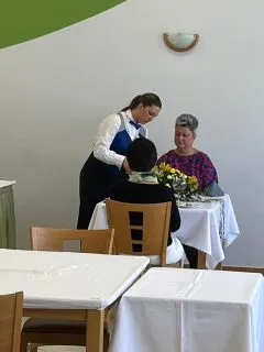 UTF-81000033578