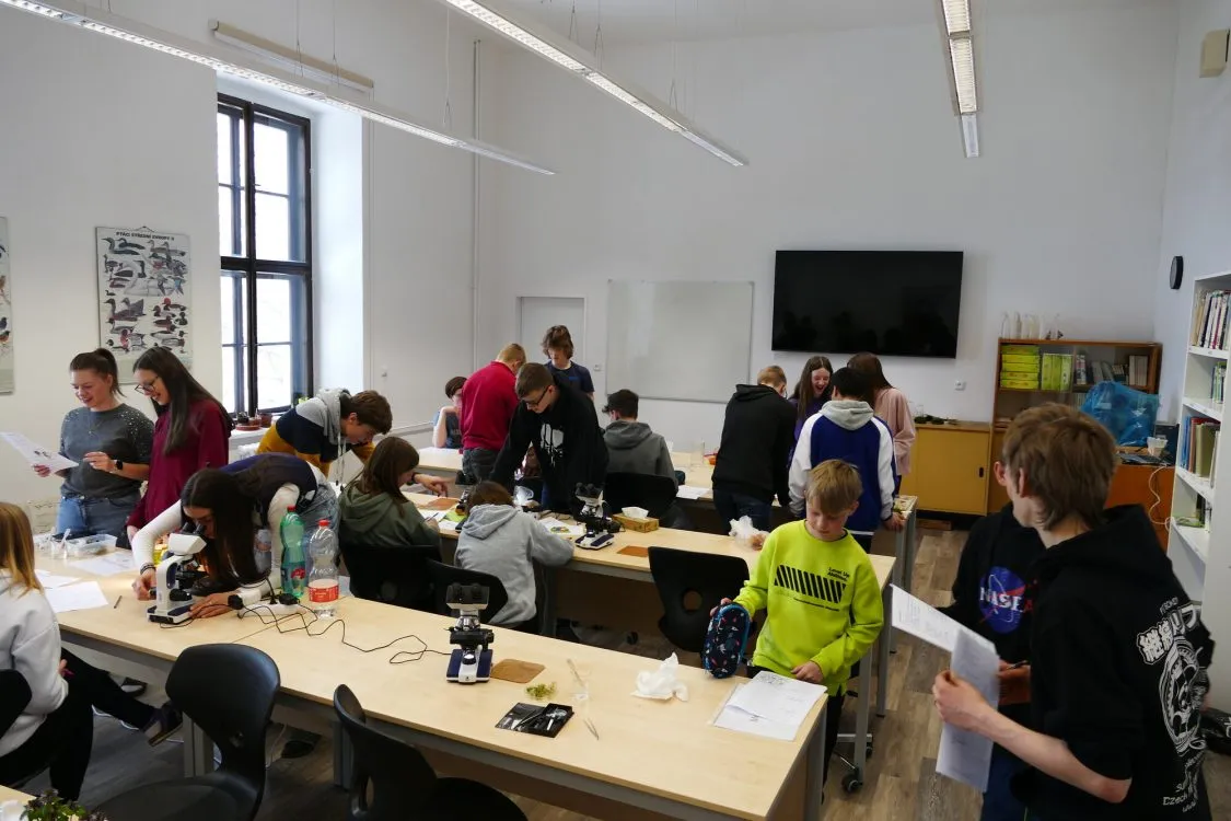 Rostliny a&nbsp;rostlinná pletiva – další projektový den I-KAP II na Gymnáziu Lanškroun