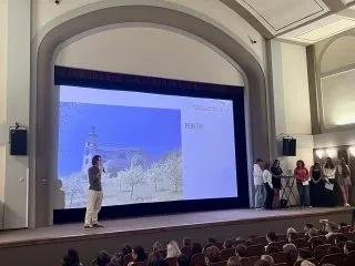 K