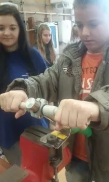 12277980_179918152358642_49107979_n