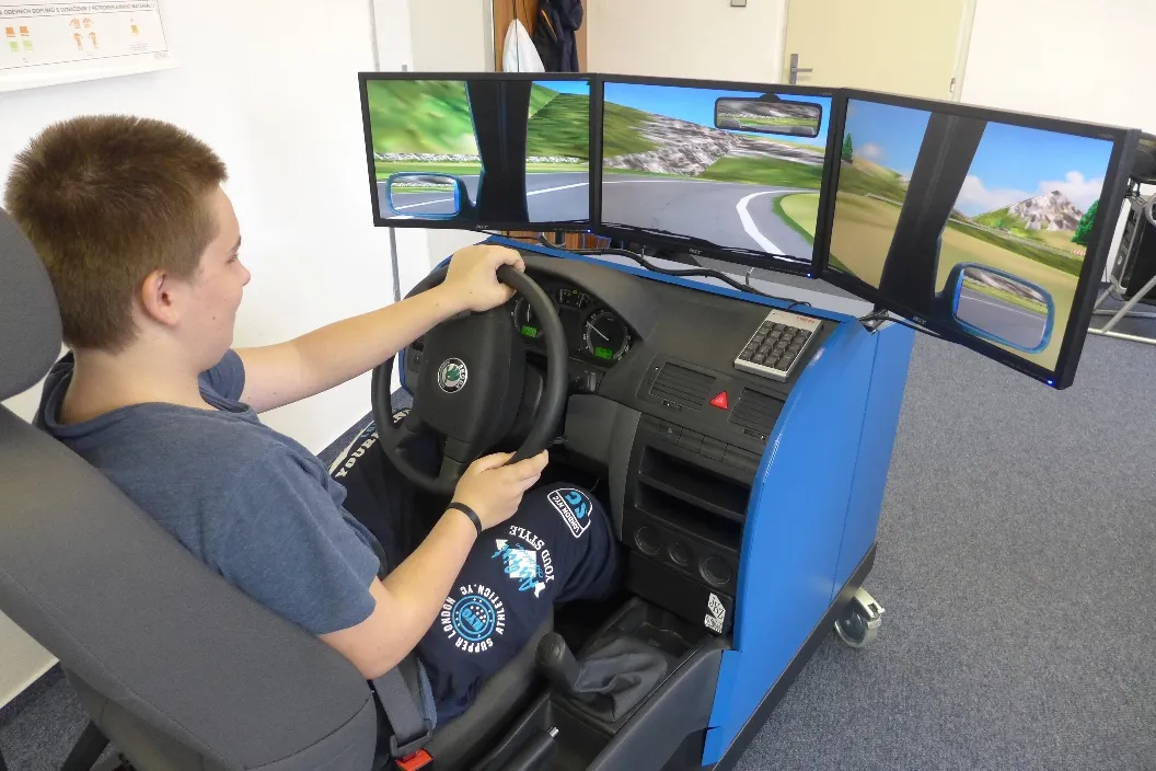 TECHNOhrátky na kótě 100.&nbsp;Jubilejní akce se uskuteční v&nbsp;automobilní škole v&nbsp;Ústí nad Orlicí