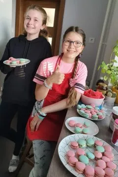 12-Mertova-a-Matejova-makronky