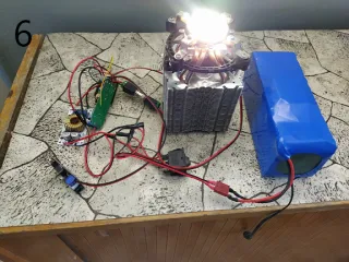 6-Pavel-Vobornik-Multifunkcni-lampa-ISST-Vysoke-Myto