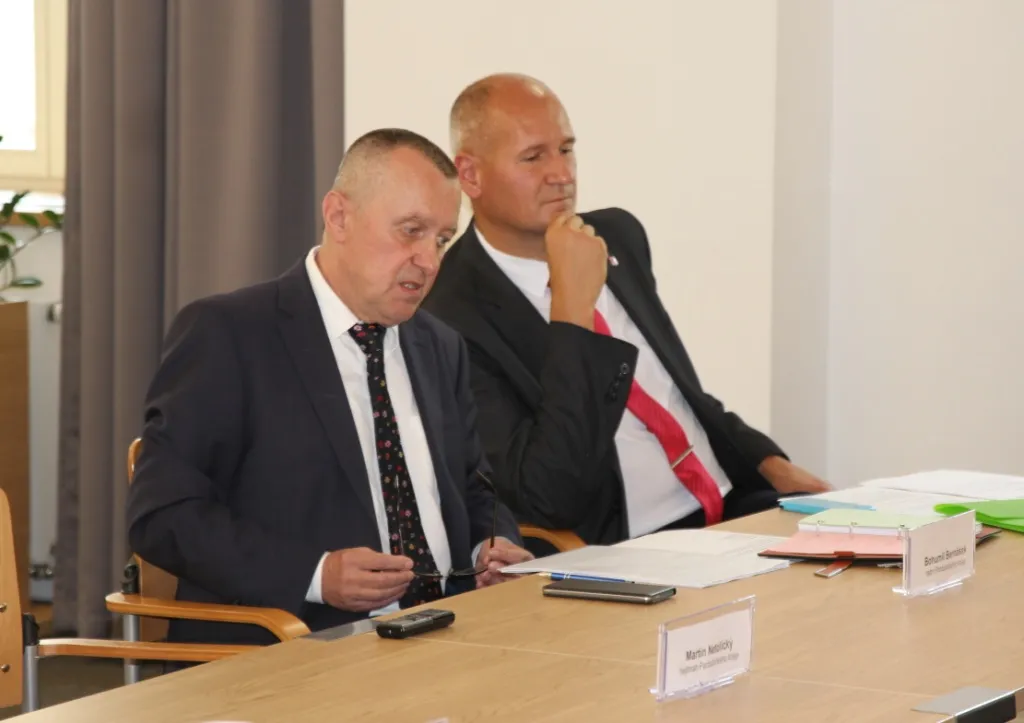 Zemědělský kulatý stůl pod drobnohledem médií