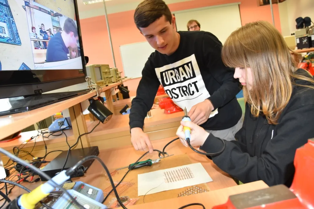 O&nbsp;TECHNOhrátkách v&nbsp;příloze Deníků