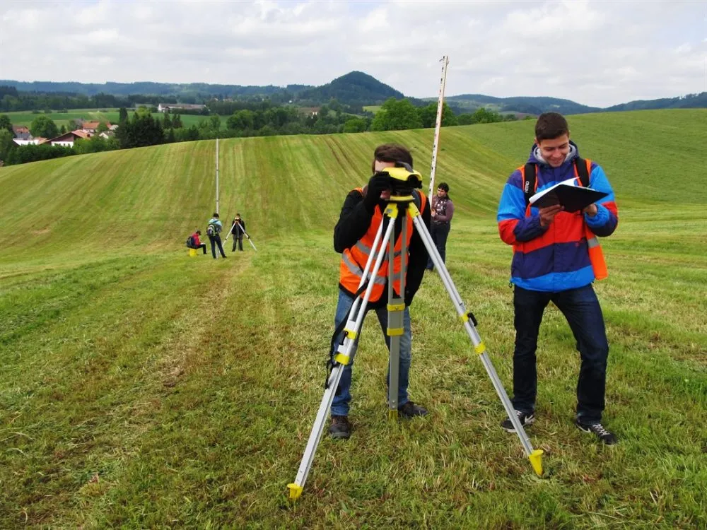 TECHNOhrátky míří (nejen) do království geodetů