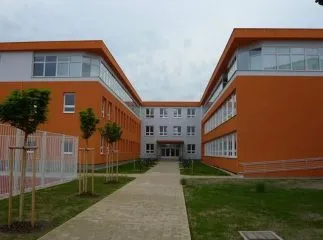 spss_pce_budova1